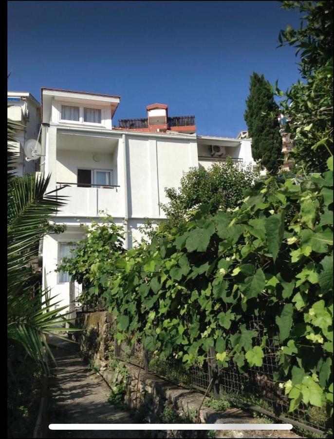 Apartments Lekic Будва Экстерьер фото