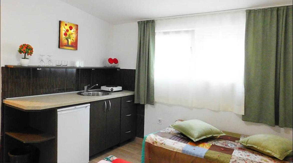 Apartments Lekic Будва Экстерьер фото